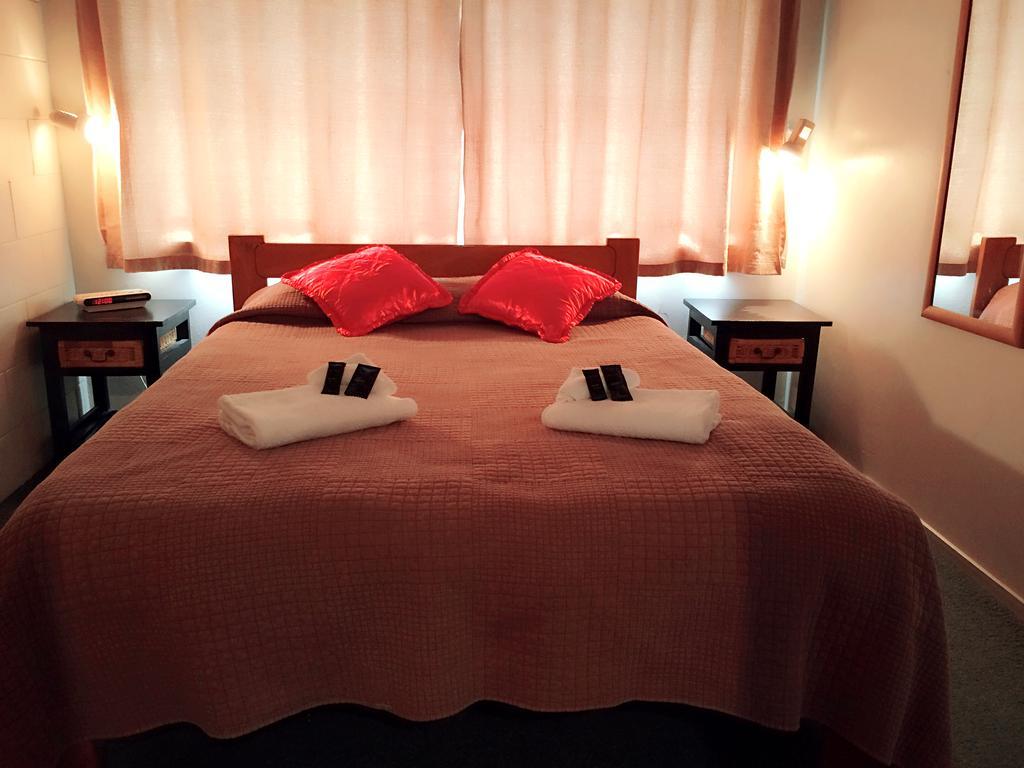 Katikati Motel Bagian luar foto