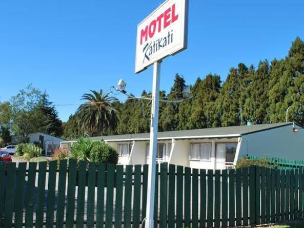 Katikati Motel Bagian luar foto